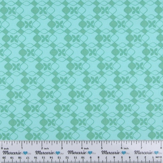 The kittens meow 6141406-01  di Camelot Fabrics. Tessuto in cotone americano Fantasia geometrica su fondo verde.