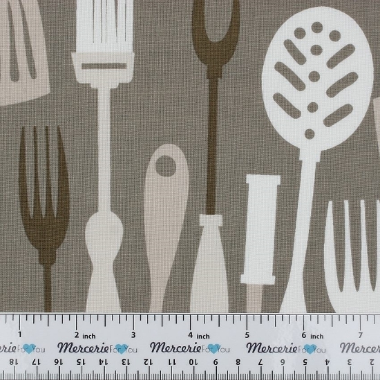 Cotone americano 101.113.05.02 Blend Fabrics collezione Ribs&Bibs fantasia su fondo grigio - 1 taglio di tessuto 50x110 cm.